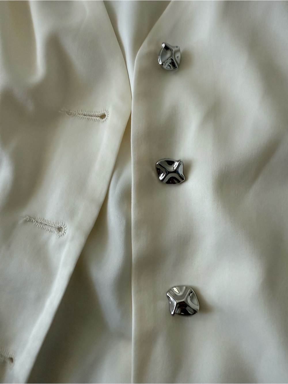 Missguided Cream Sleeveless Button-Front Vest - Picture 3 of 5